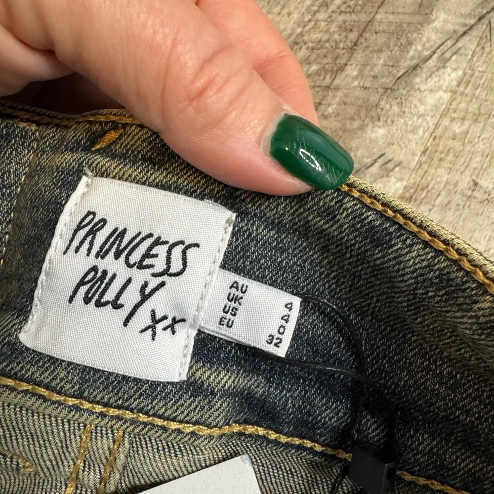 Princess Polly NWT ~size 0 dirty denim mini skirt, double button fly - Picture 5 of 10